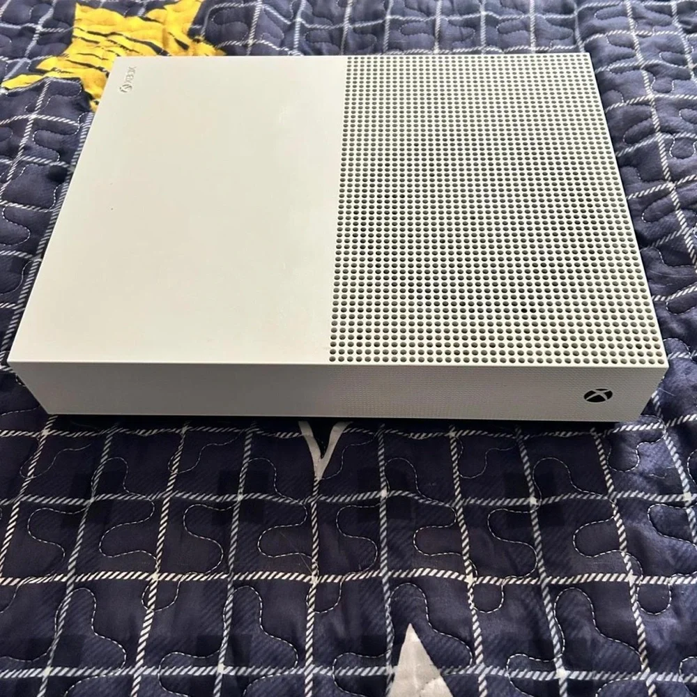 White Xbox Console